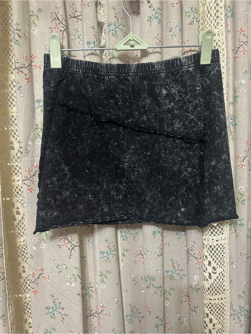 PrettyLittleThing Shape Acid Wash Mini Skirt Asymmetrical Lettuce Hem US 4